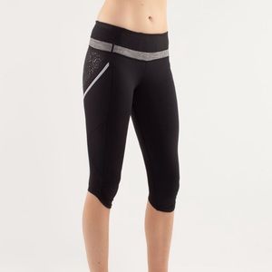 NWT Lululemon Run: A Marathon Crop Size 8